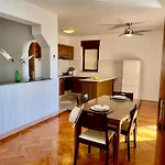 Beachview Apartment *