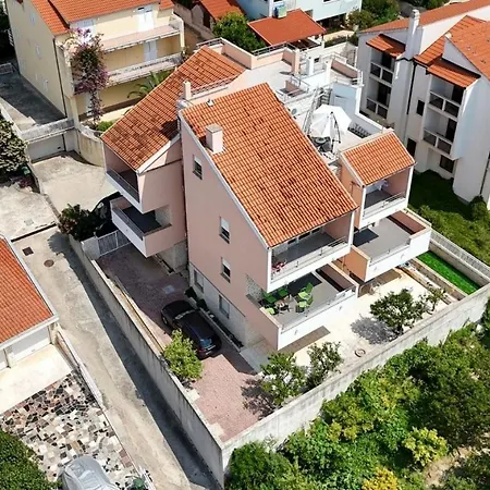 Beachview * Podstrana